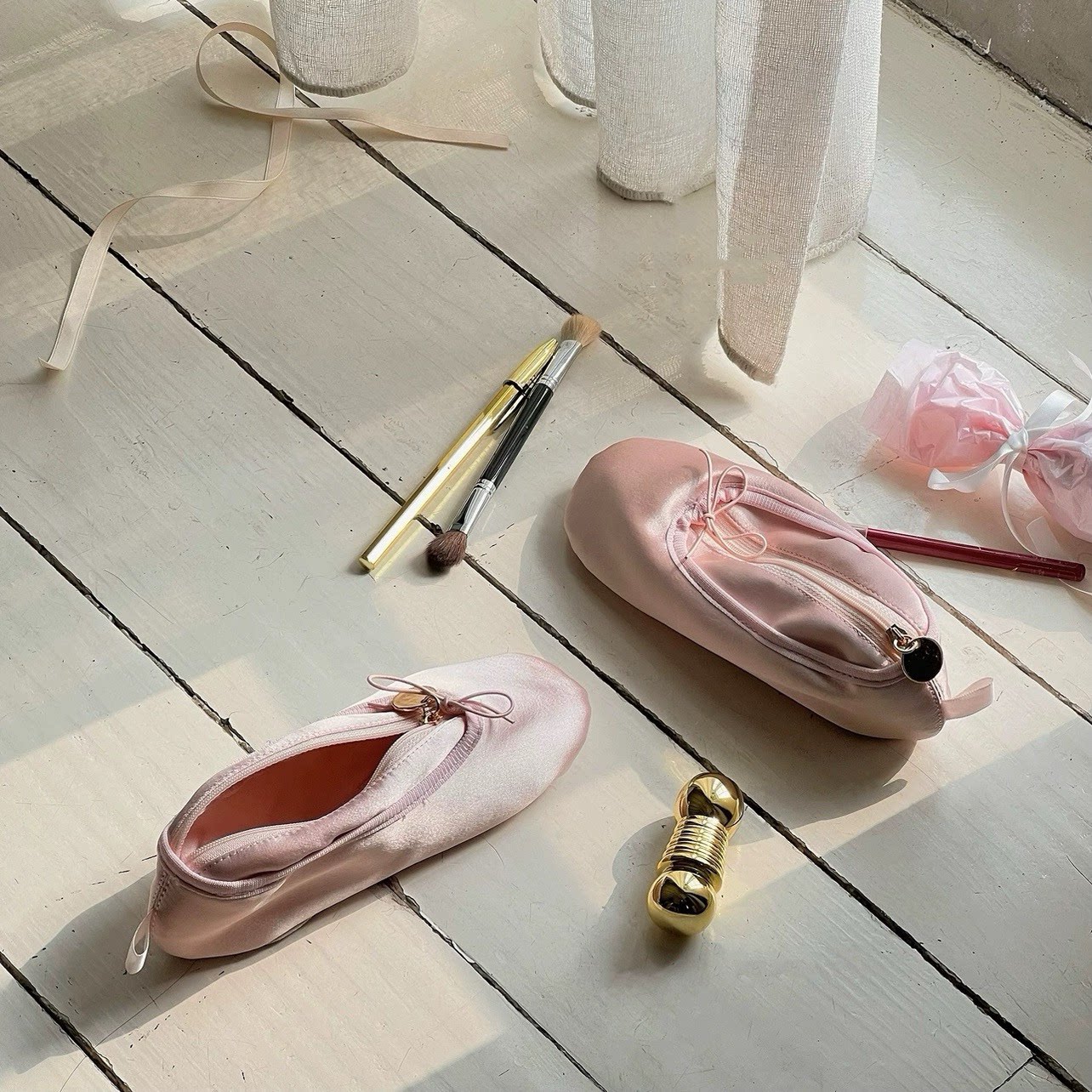 Ballet Shoe Shaped Makeup Bag, - Beauty Makeup Girl 评论和价格