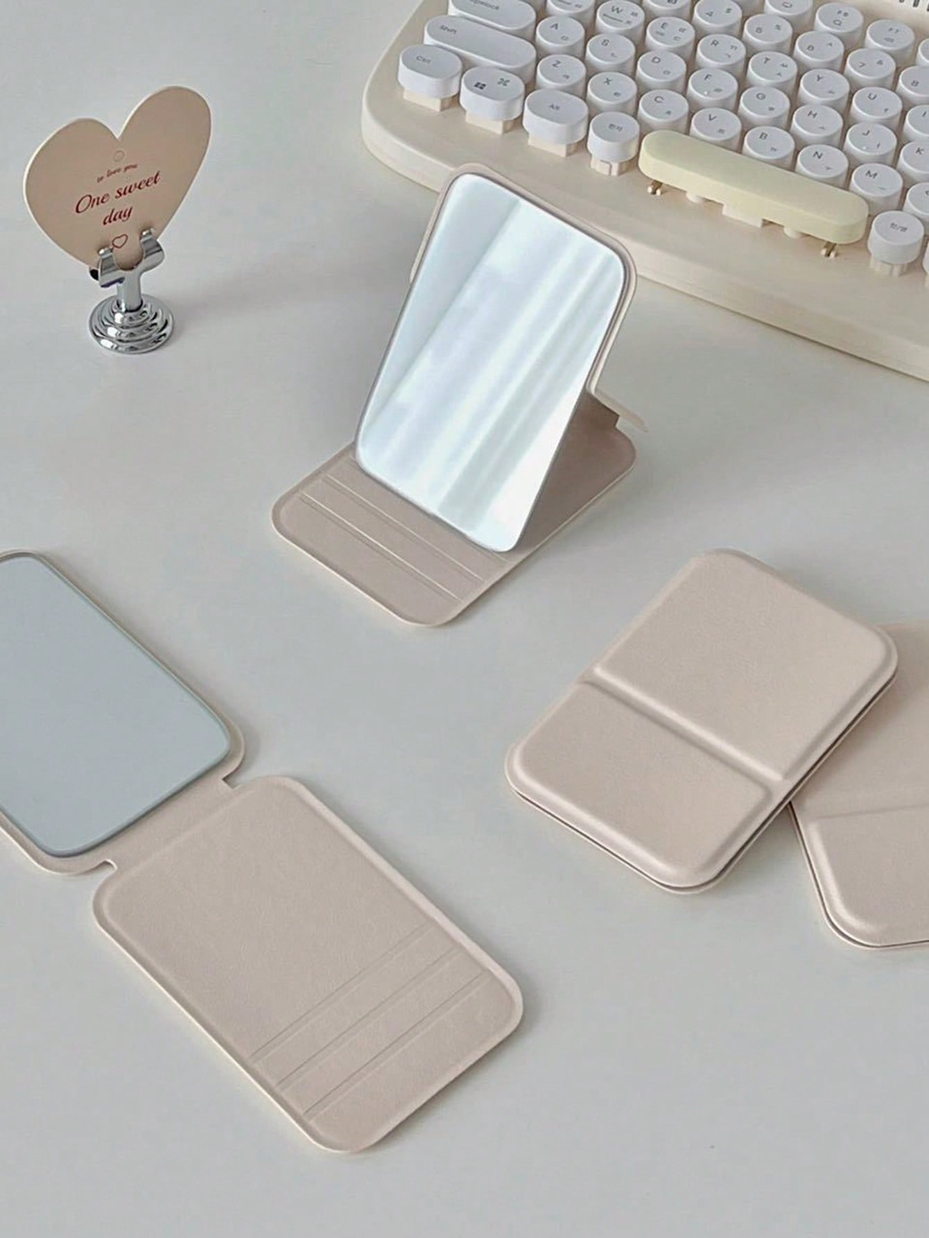 Portable Folding Mini Makeup M - Beauty For Makeup 评论和价格